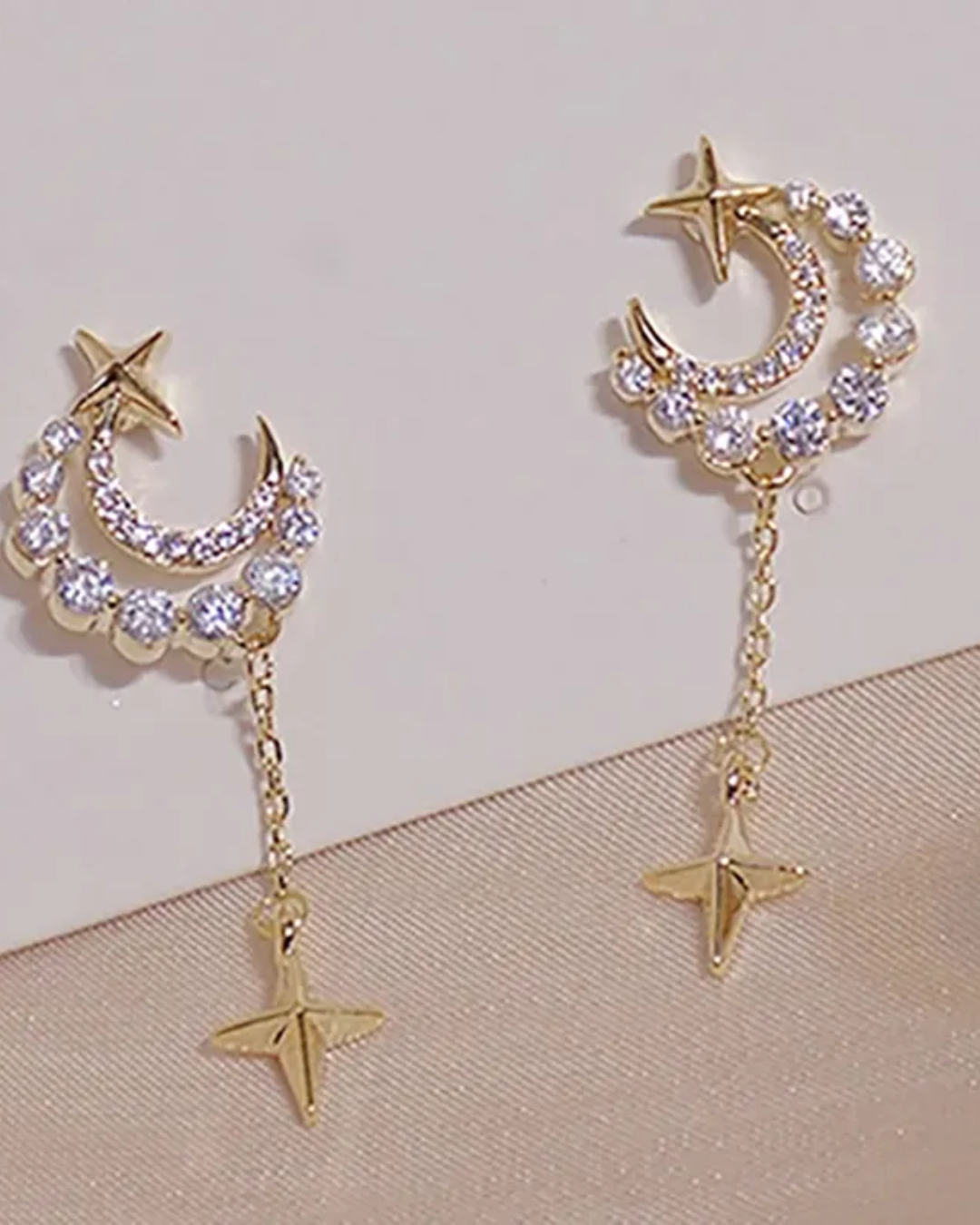 Aretes Colgantes de Luna